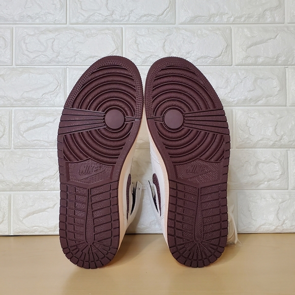 Nike Air Jordan 1 High Retro OG High x A Ma Maniere Sail Size 8.5 DO7097-100 - Picture 10 of 12